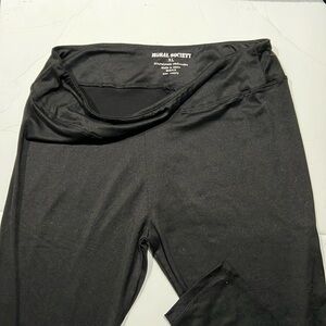 Black leggings never worn